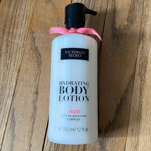Rose hydrating body lotion, Victoria secrets